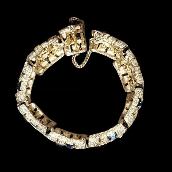 Vintage Trifari Rhinestone Bracelet Blue & Clear Glass Wide Gold Tone 7 1/4" - Picture 8 of 12